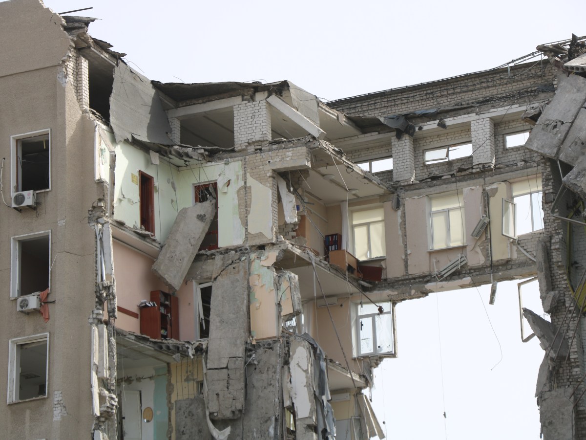 A quem serve continuar a guerra na Ucrânia?